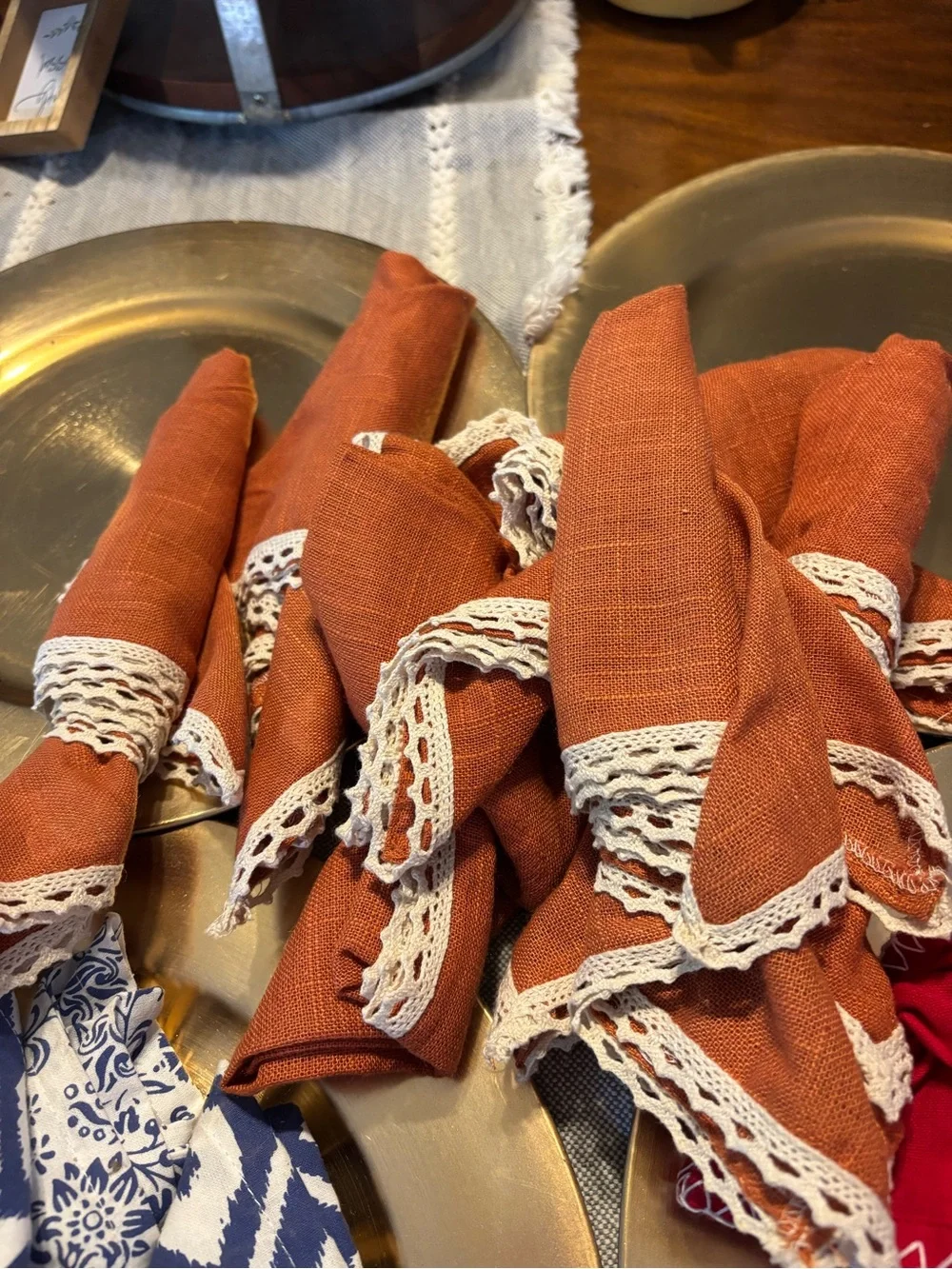 Gold Charger Plate Set with Mixed Cloth Napkins - Elegant Home Dining